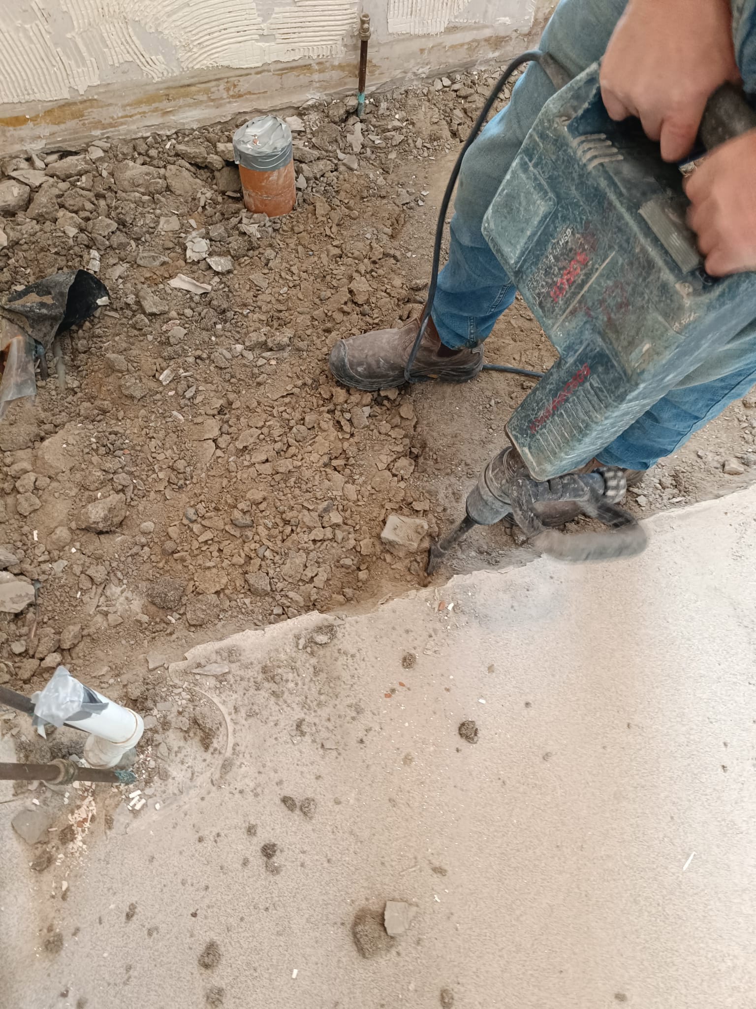 Concrete floor breakout