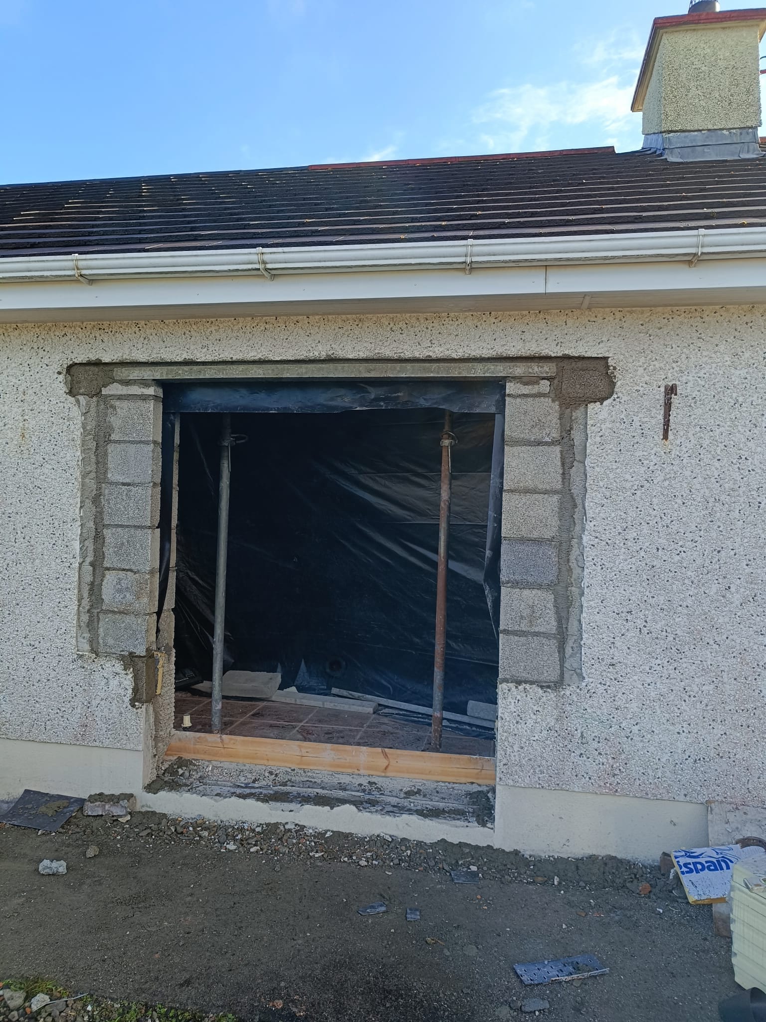 Structural opening with lintel